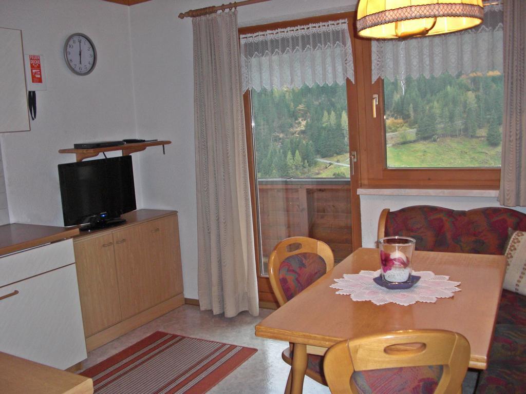 Haus Marita Appartement Sankt Leonhard im Pitztal Kamer foto